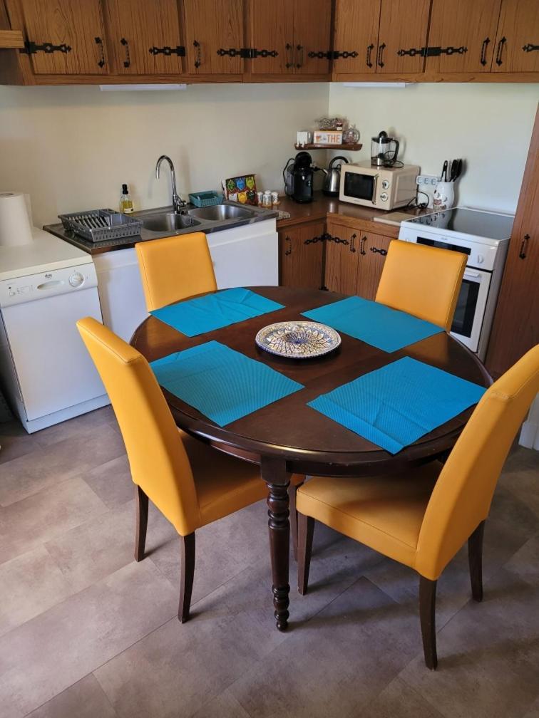 La Salamandre -Appartement Salbris Kültér fotó